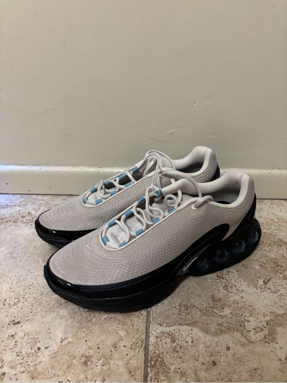 Air Max DN Men's Size 13 LT Orewood BRN/LT Orewood BRN HQ3478-104